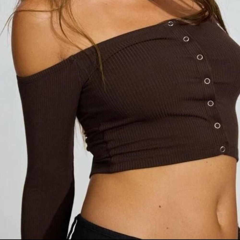 Garage Off-Shoulder Chocolate Ribbed Crop Long Sleeve Top